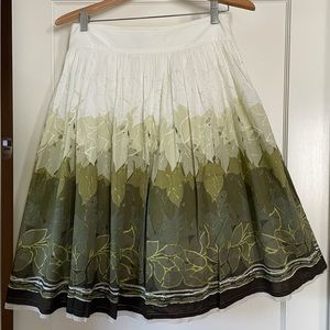 Alfani skirt, classic, springy style.